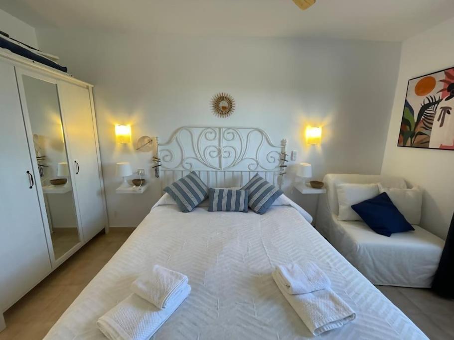 Algaiarens Apto Con Piscina Y Junto A La Playa Cala'N Blanes  Zewnętrze zdjęcie
